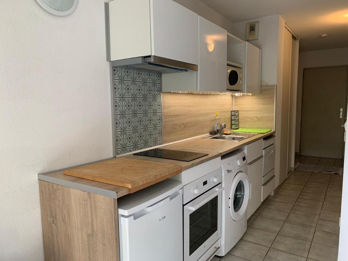 Les Appartements De La Marina Sanary-sur-Mer Zewnętrze zdjęcie