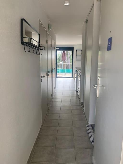 Les Appartements De La Marina Sanary-sur-Mer Zewnętrze zdjęcie