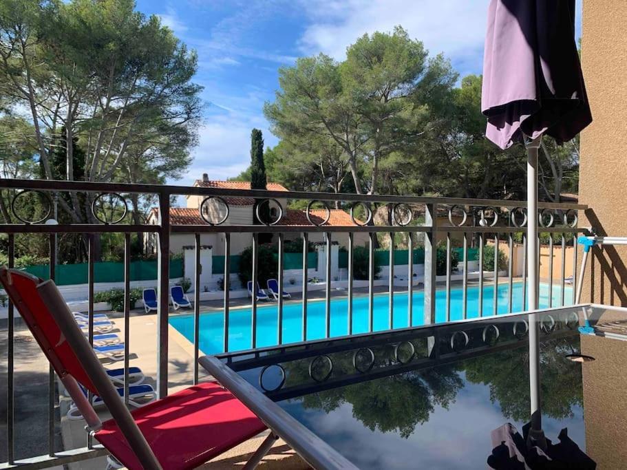 Les Appartements De La Marina Sanary-sur-Mer Zewnętrze zdjęcie