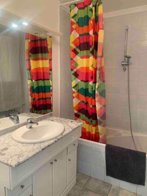 Les Appartements De La Marina Sanary-sur-Mer Zewnętrze zdjęcie