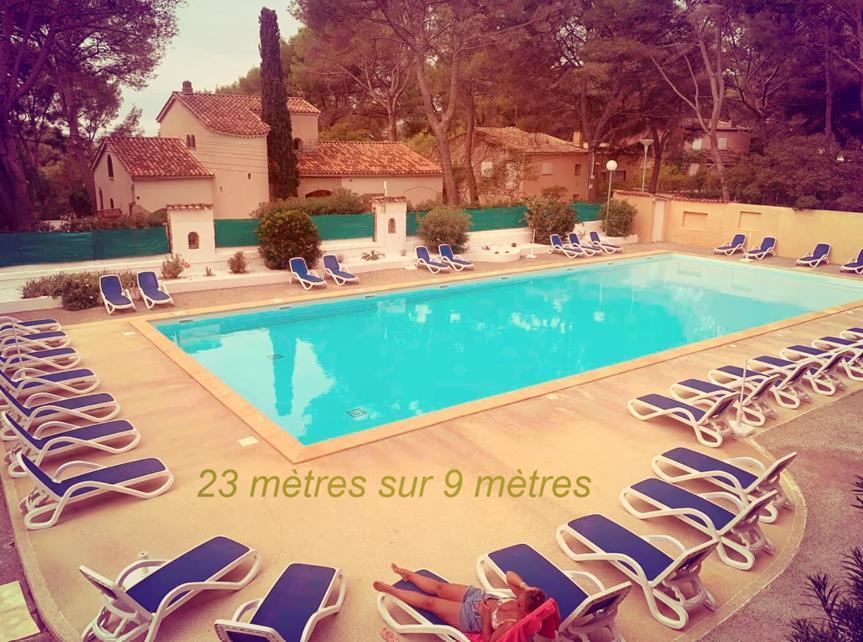 Les Appartements De La Marina Sanary-sur-Mer Zewnętrze zdjęcie