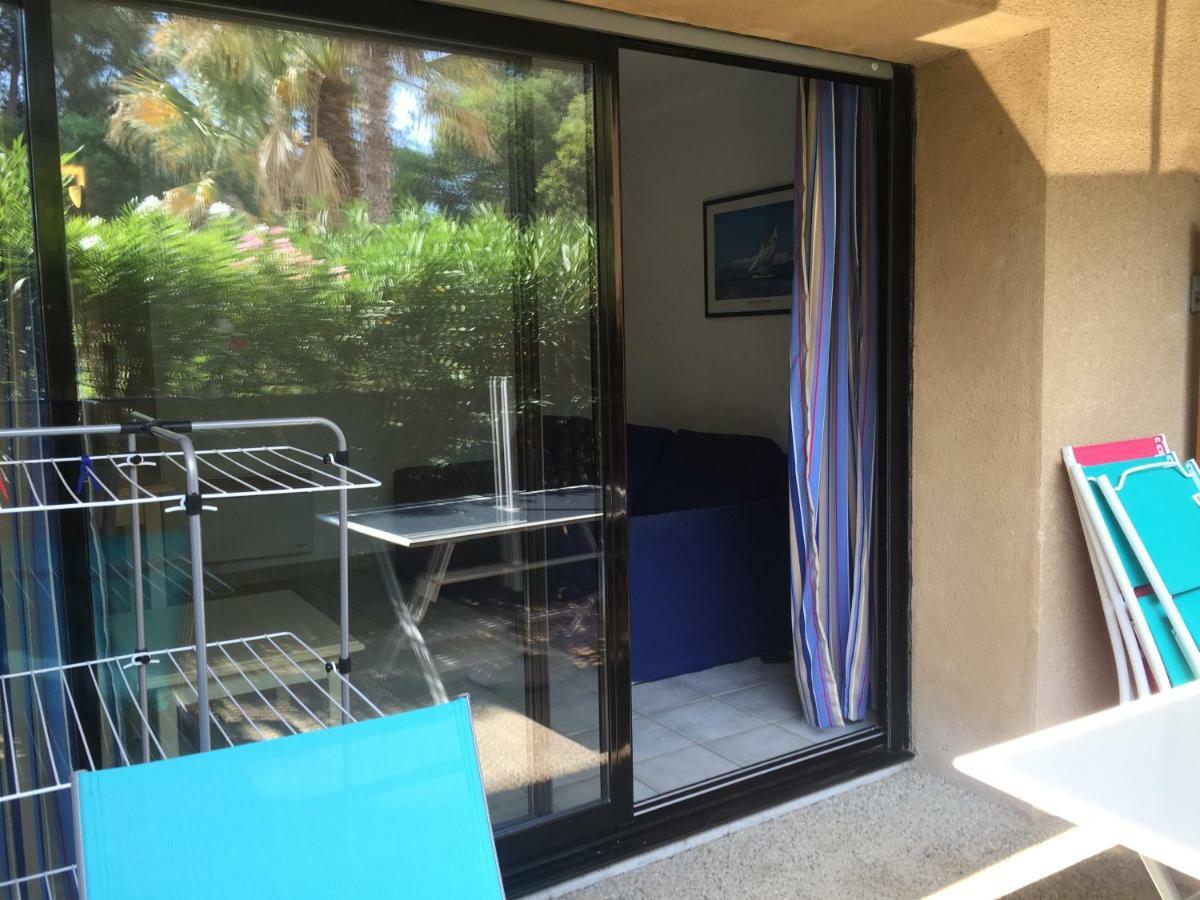 Les Appartements De La Marina Sanary-sur-Mer Zewnętrze zdjęcie