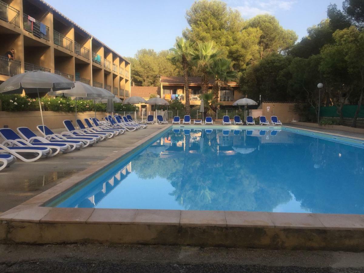 Les Appartements De La Marina Sanary-sur-Mer Zewnętrze zdjęcie